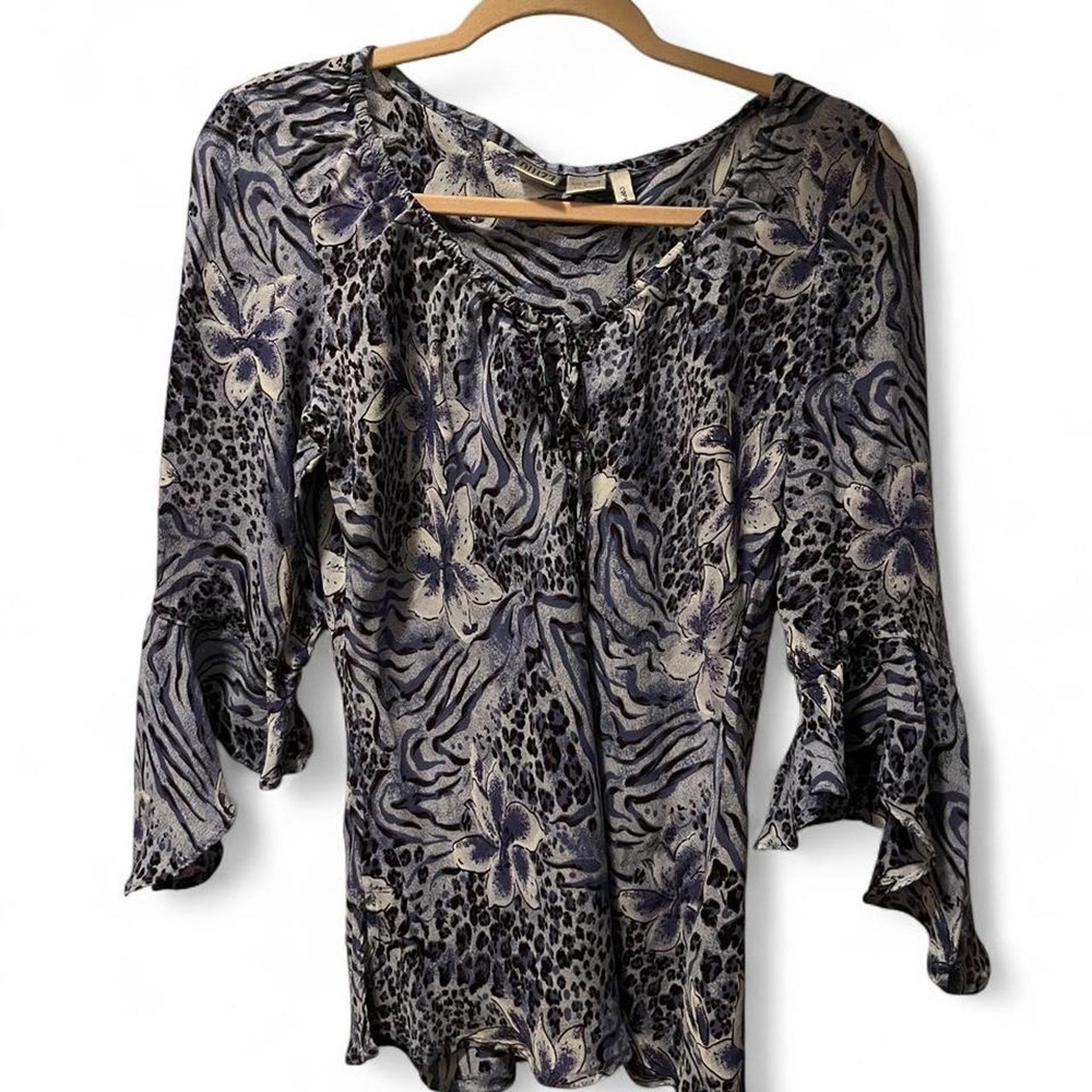 Y2K vintage white/blue floral and leopard print blouse with ruffle sleeves